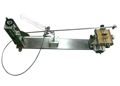 Apparecchiatura di collaudo della luce di CNAS, prova di urto del martello del pendolo